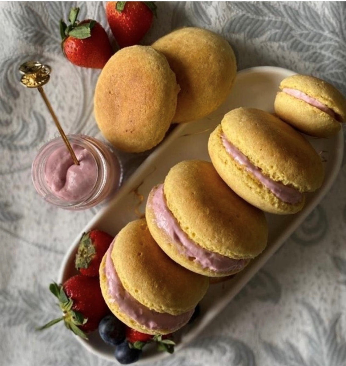 Keto lemon cookies with raspberry filling – Keto Candy Girl