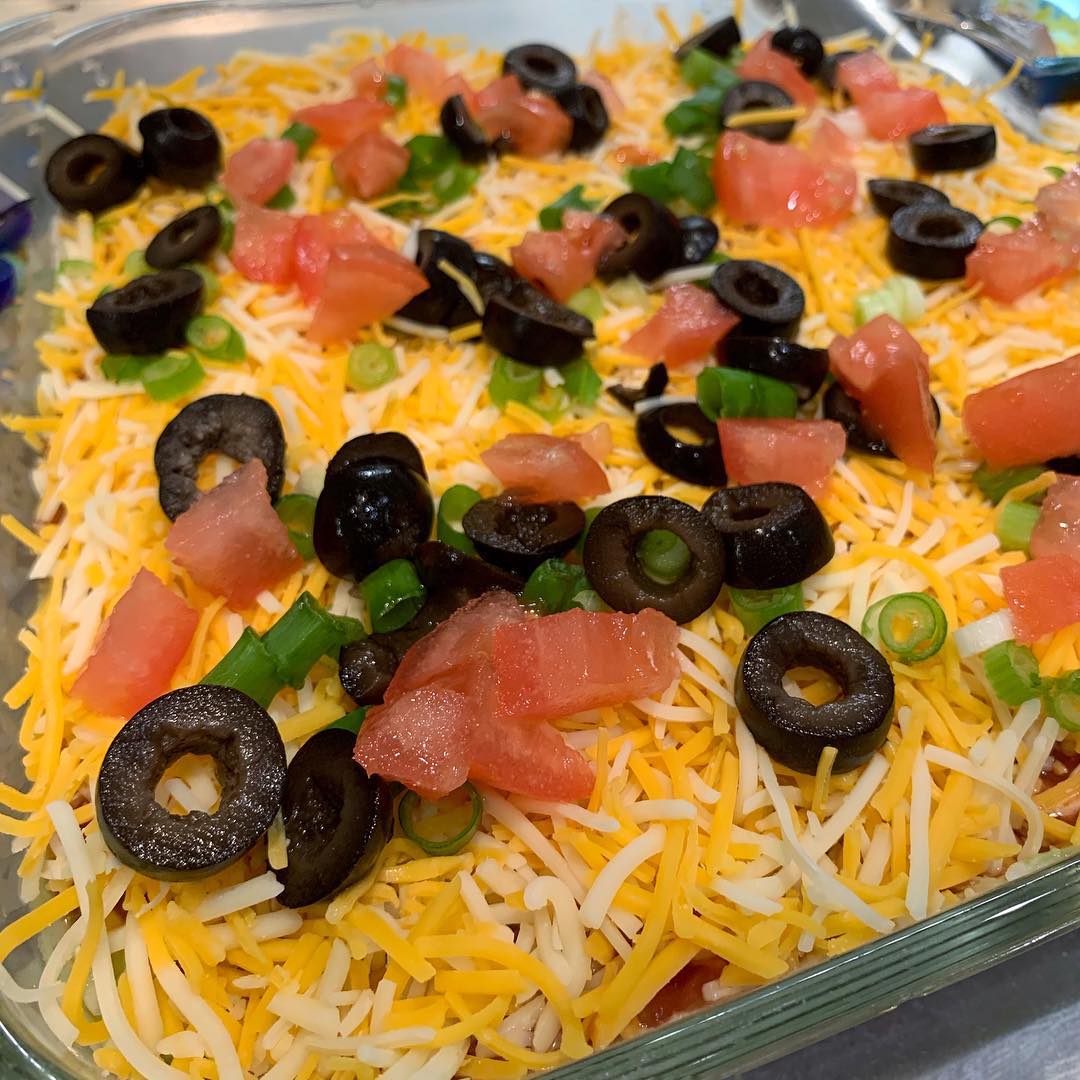 Keto 7 Layer Dip - Keto Candy Girl