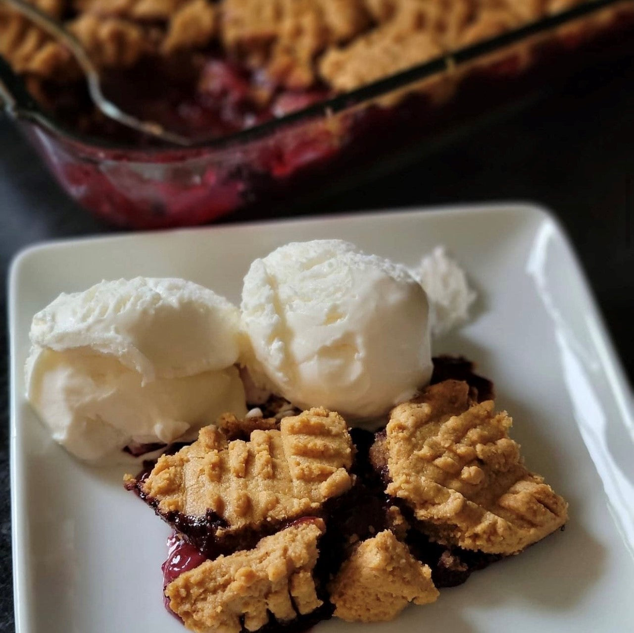 PEANUT BUTTER COOKIE BERRY COBBLER - Keto Candy Girl