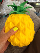 Squeezy Shop JUMBO Squishy Pineapple
